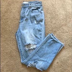 Tilly’s mom jeans